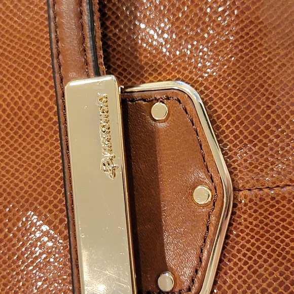 B. Makowsky Genuine Leather Bag - Picture 2 of 10